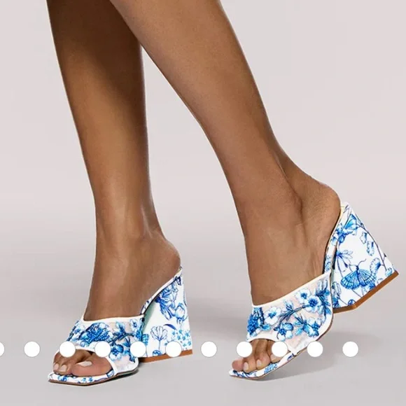 Betsey Johnson Bridal Blue Floral Embellished block heels - Picture 4 of 11